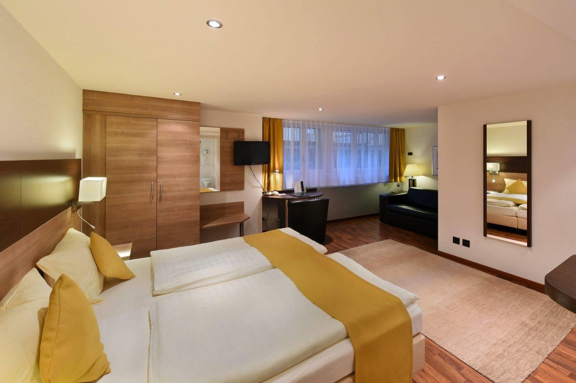 Hotel Engel Zofingen Kültér fotó